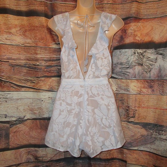 The Jetset Diaries L NWT Wanderlust Dusty Lavender Ruffle Shorts - Picture 11 of 14